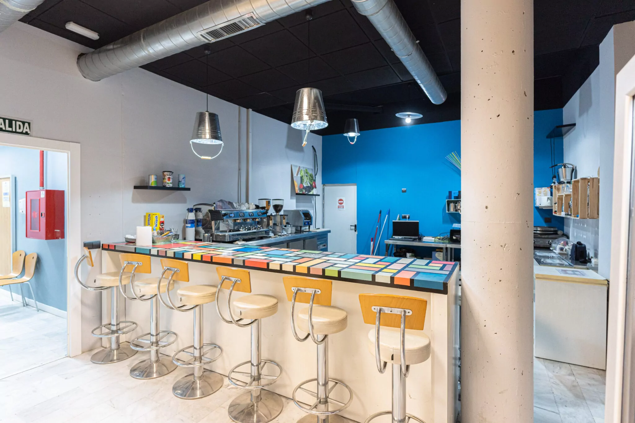 Aula de descanso y cafetería